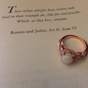 🥀🌹🌟Rose Gold Opal Ring 💍